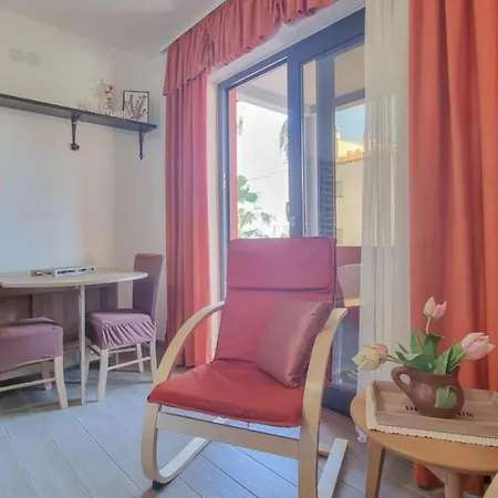 Enio Apartment *