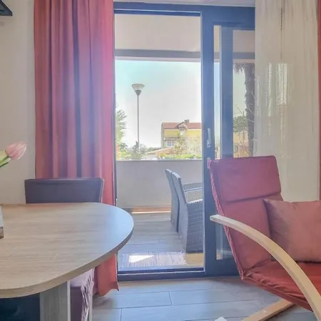 Enio Apartment